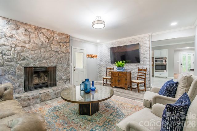 2832 Forest Hills Circle, Rock Hill, SC 29732