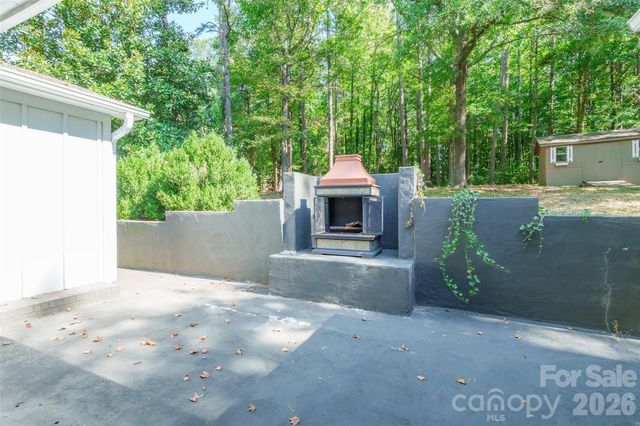 2832 Forest Hills Circle, Rock Hill, SC 29732