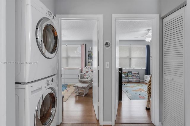 4055 Eastridge Dr, Deerfield Beach, FL 33064