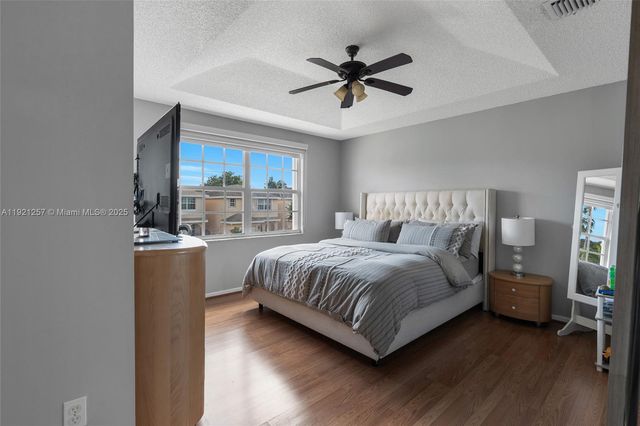 4055 Eastridge Dr, Deerfield Beach, FL 33064