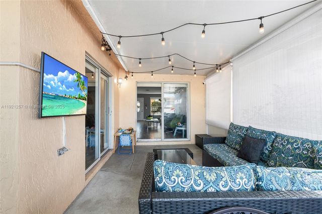 4055 Eastridge Dr, Deerfield Beach, FL 33064