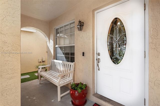 4055 Eastridge Dr, Deerfield Beach, FL 33064