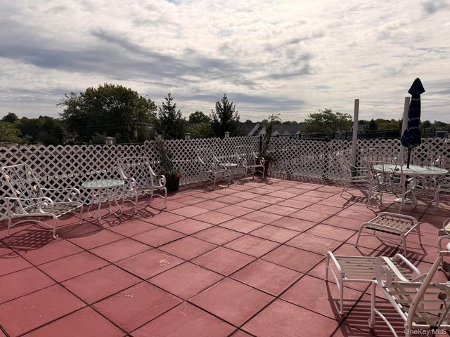 50 Merrick Avenue 405, East Meadow, NY 11554