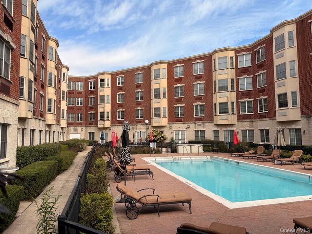 50 Merrick Avenue 405, East Meadow, NY 11554