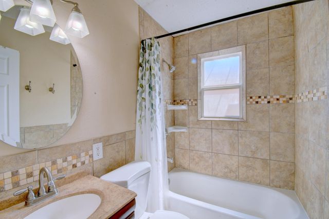 324 STANFORD Drive SE, Albuquerque, NM 87106