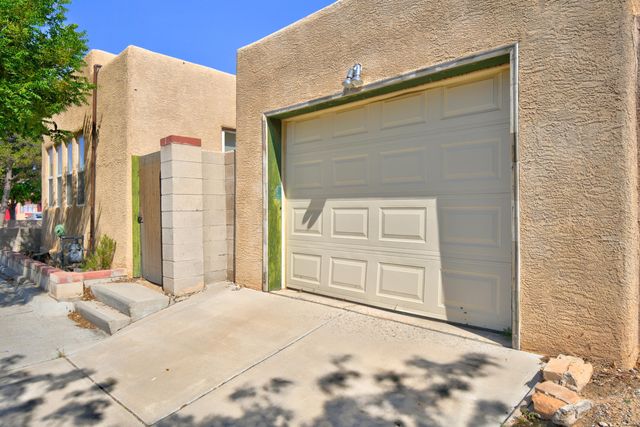 324 STANFORD Drive SE, Albuquerque, NM 87106