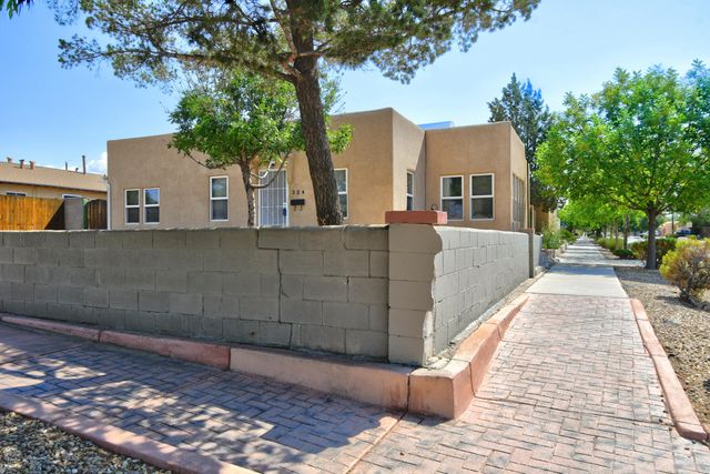324 STANFORD Drive SE, Albuquerque, NM 87106