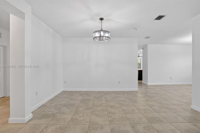2371 SE 1st Ct, Homestead, FL 33033