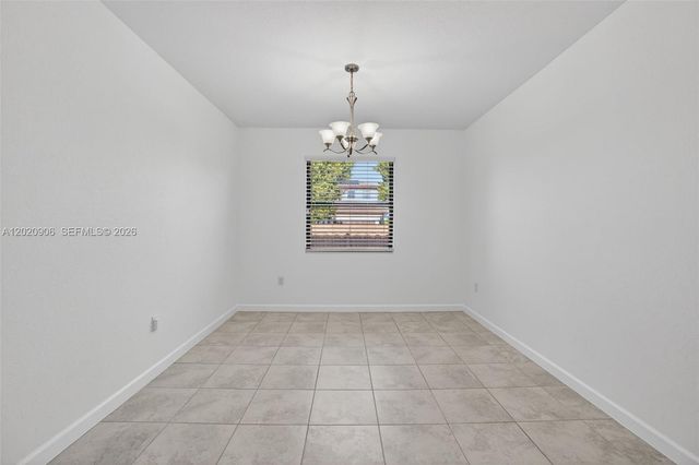 2371 SE 1st Ct, Homestead, FL 33033