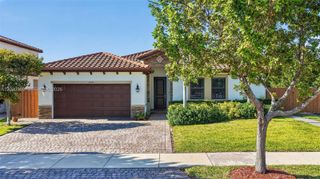 2371 SE 1st Ct, Homestead, FL 33033