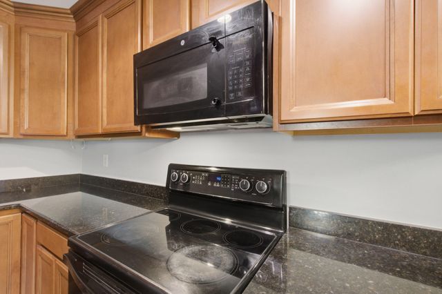 2067 Dogwood Road, Charleston, SC 29414