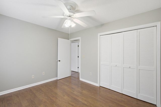 2067 Dogwood Road, Charleston, SC 29414