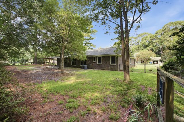 2067 Dogwood Road, Charleston, SC 29414