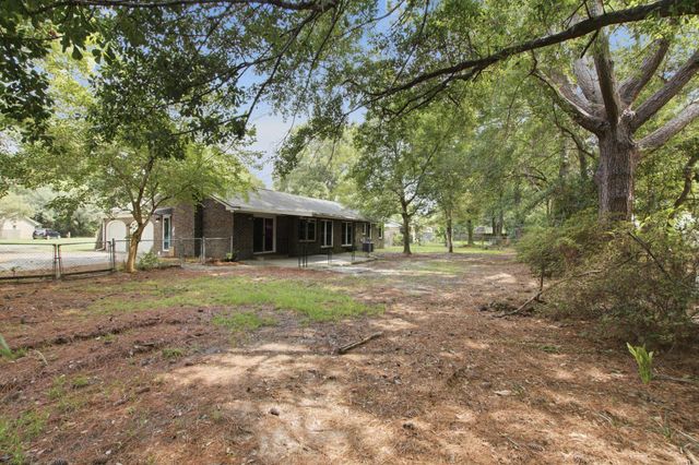 2067 Dogwood Road, Charleston, SC 29414