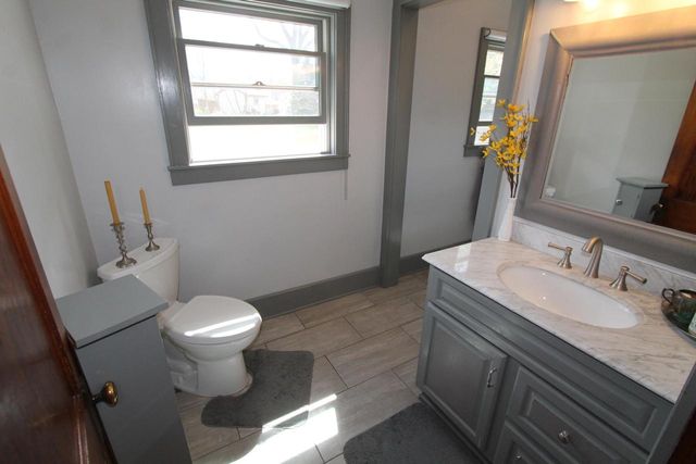 140 Kendall STREET, Burlington, WI 53105