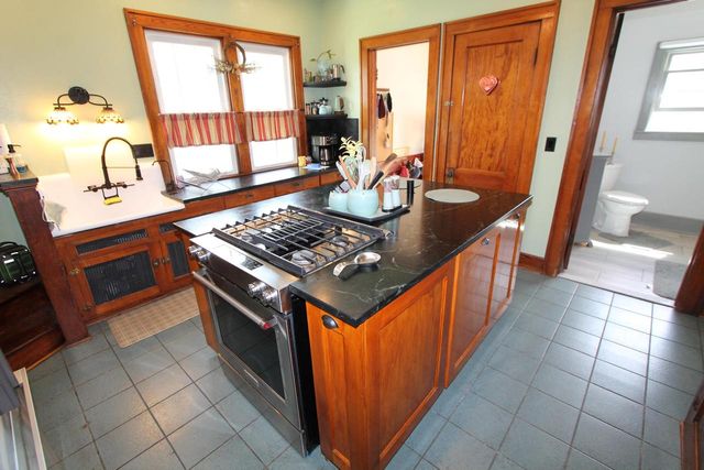 140 Kendall STREET, Burlington, WI 53105