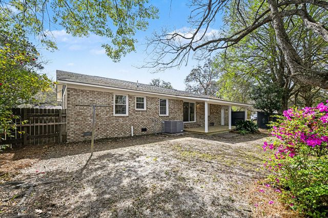 1075 Quail Drive, Charleston, SC 29412