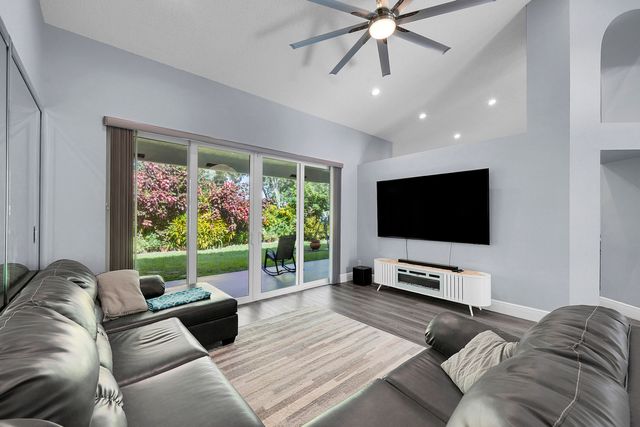 4166 NW 66th Terrace, Coral Springs, FL 33067