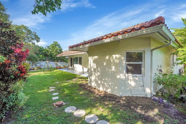 4166 NW 66th Terrace, Coral Springs, FL 33067