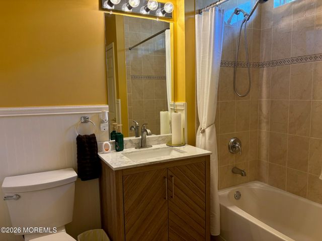 20 Winkle Court, Whiting, NJ 08759