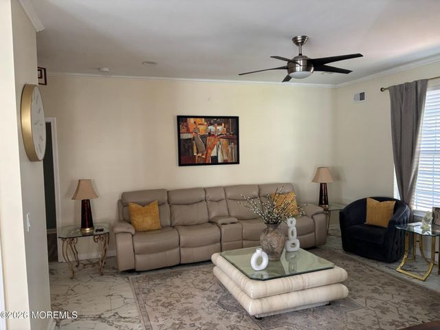 20 Winkle Court, Whiting, NJ 08759