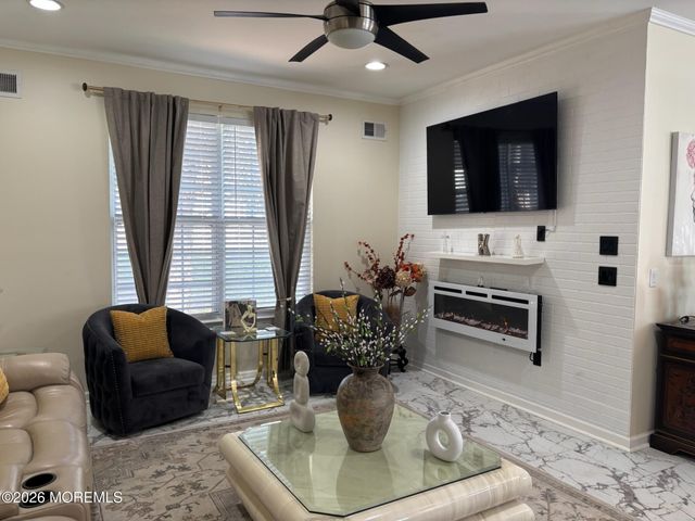 20 Winkle Court, Whiting, NJ 08759