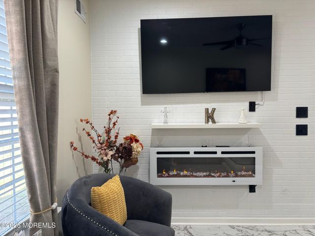 20 Winkle Court, Whiting, NJ 08759