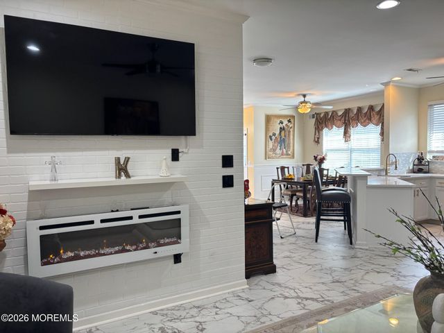 20 Winkle Court, Whiting, NJ 08759