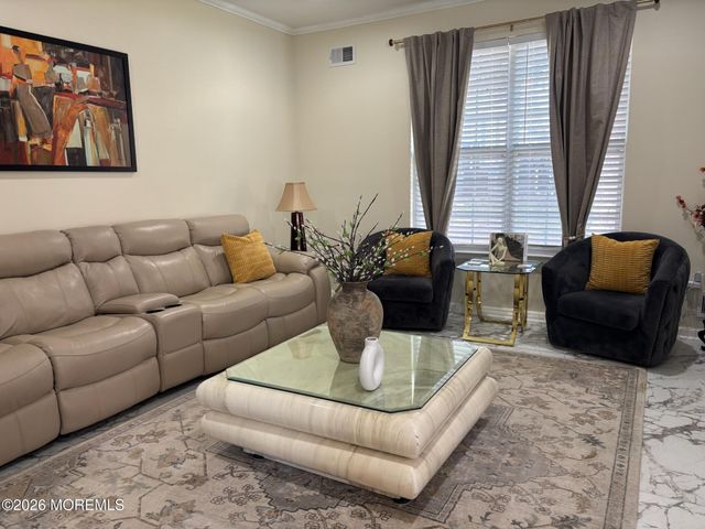 20 Winkle Court, Whiting, NJ 08759