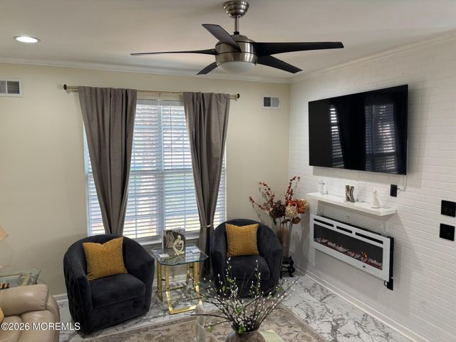 20 Winkle Court, Whiting, NJ 08759