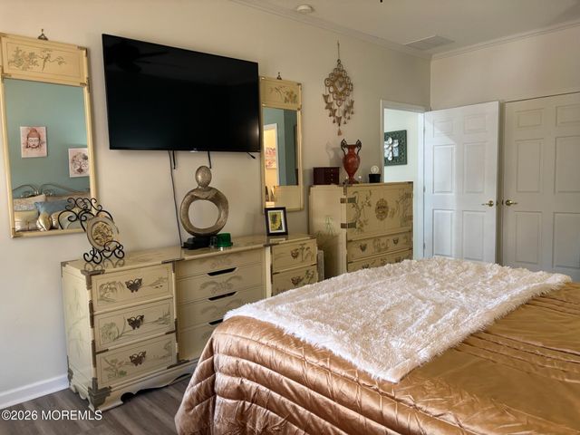 20 Winkle Court, Whiting, NJ 08759