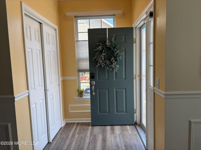 20 Winkle Court, Whiting, NJ 08759