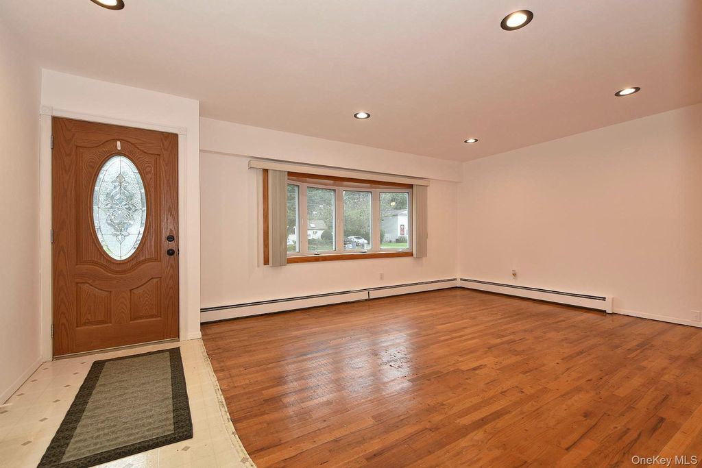 2230 Louis Kossuth Avenue, Ronkonkoma, NY 11779 — photo 3