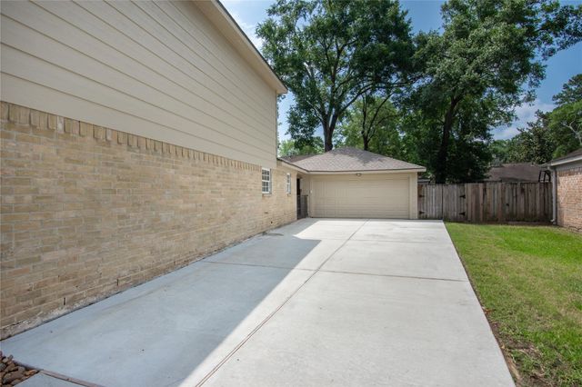 12615 New Kentucky Road, Cypress, TX 77429
