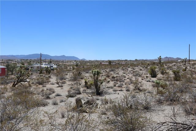 470 Silver Creek Road, Meadview, AZ 86444