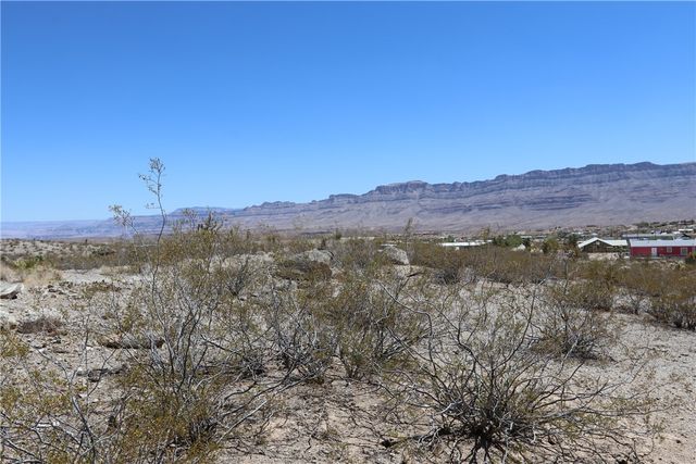 470 Silver Creek Road, Meadview, AZ 86444