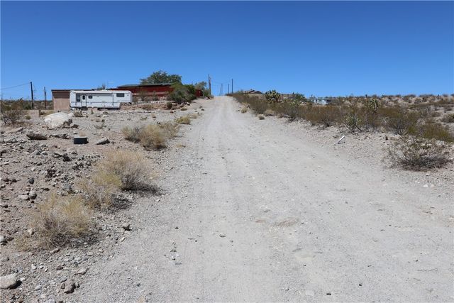 470 Silver Creek Road, Meadview, AZ 86444