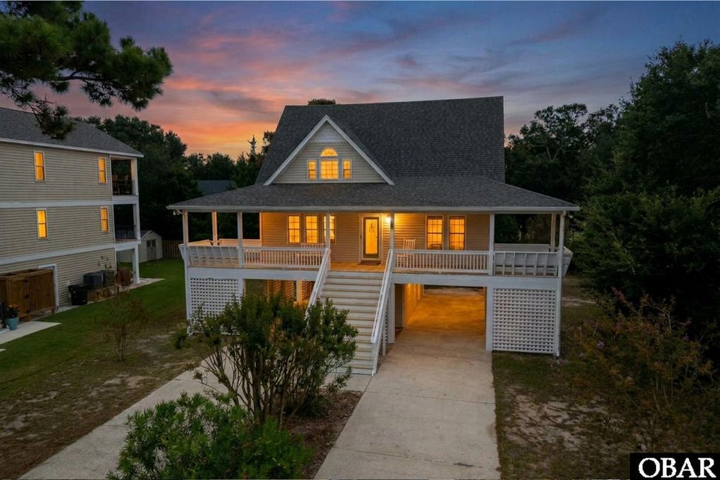 Image 1 of property listing at 533 W Sothel Street, Kill Devil Hills, NC 27948