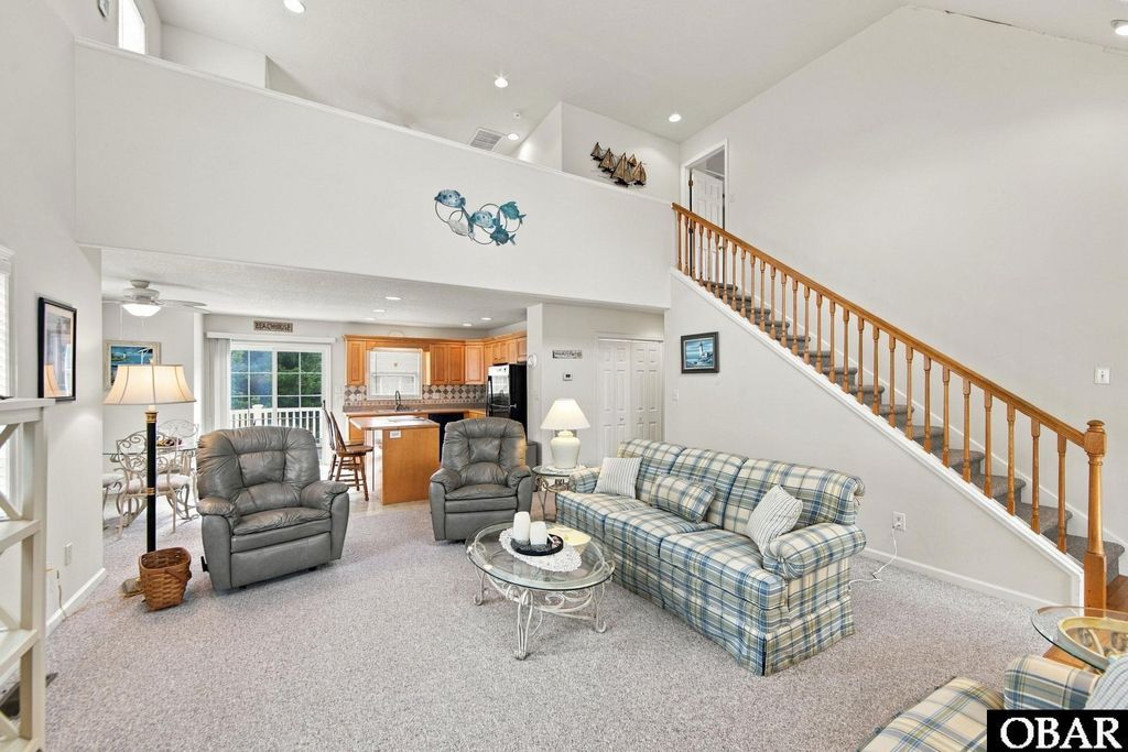 Image 14 of property listing at 533 W Sothel Street, Kill Devil Hills, NC 27948