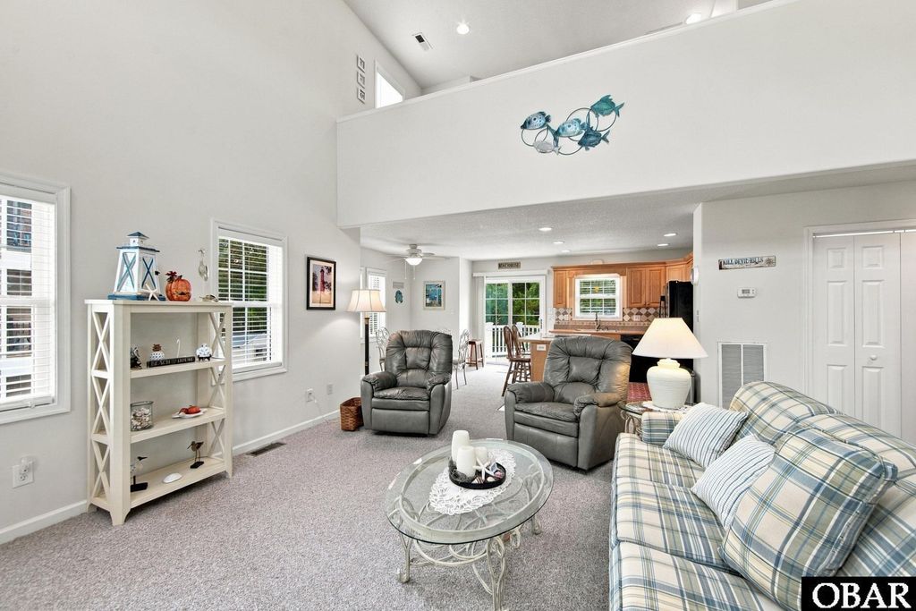 Image 15 of property listing at 533 W Sothel Street, Kill Devil Hills, NC 27948
