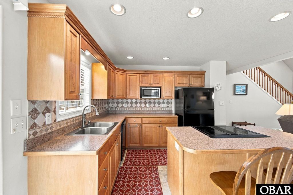 Image 18 of property listing at 533 W Sothel Street, Kill Devil Hills, NC 27948