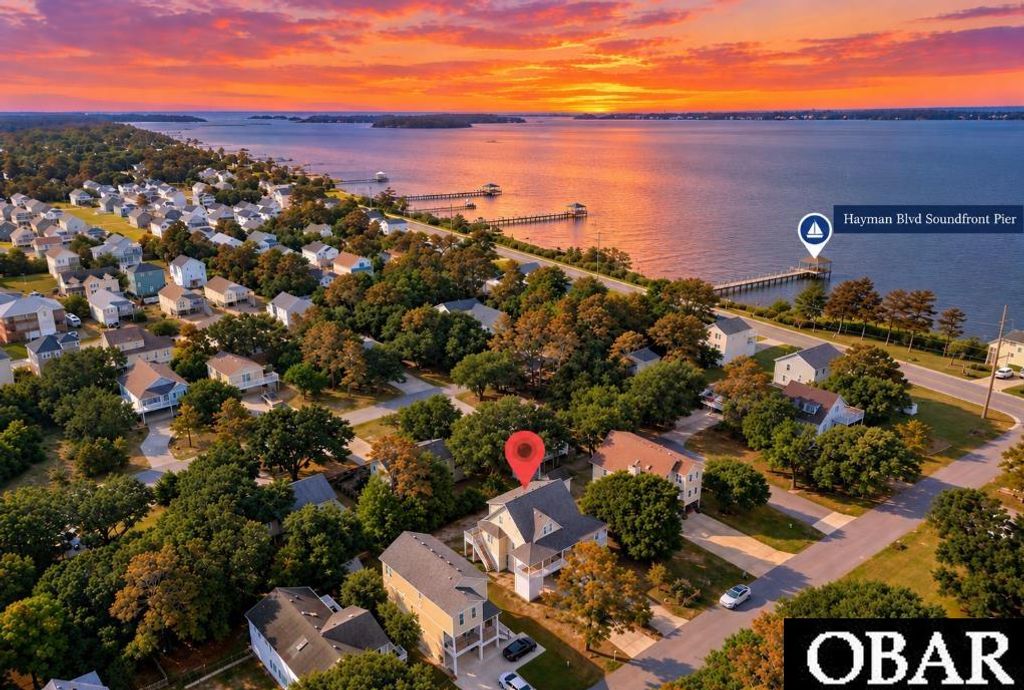 Image 3 of property listing at 533 W Sothel Street, Kill Devil Hills, NC 27948