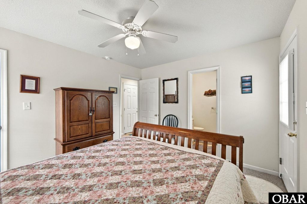 Image 32 of property listing at 533 W Sothel Street, Kill Devil Hills, NC 27948