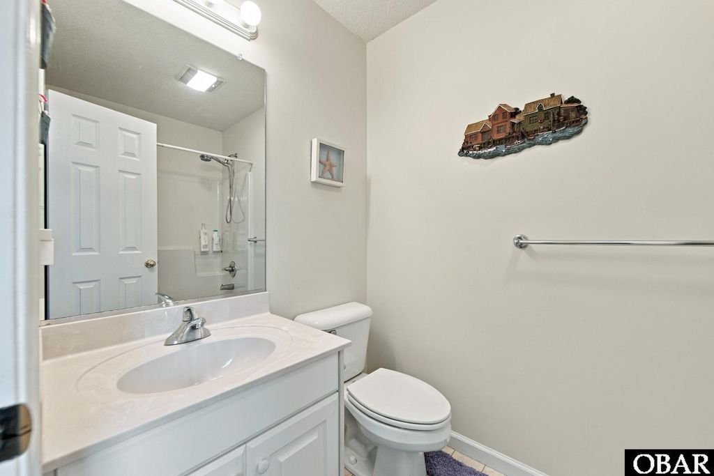 Image 33 of property listing at 533 W Sothel Street, Kill Devil Hills, NC 27948