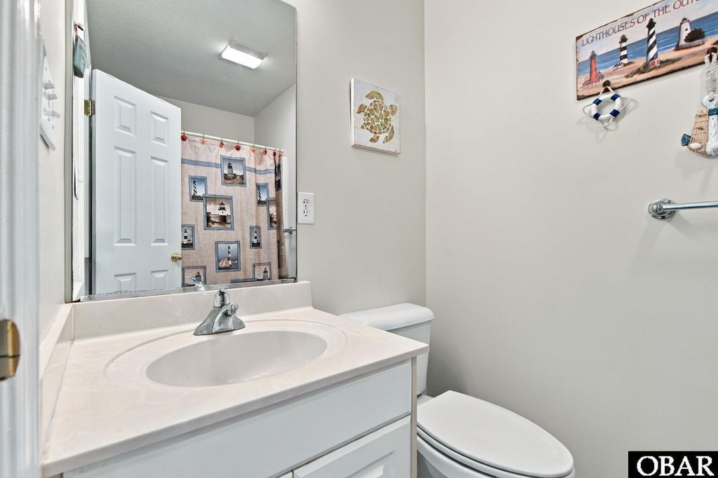 Image 38 of property listing at 533 W Sothel Street, Kill Devil Hills, NC 27948