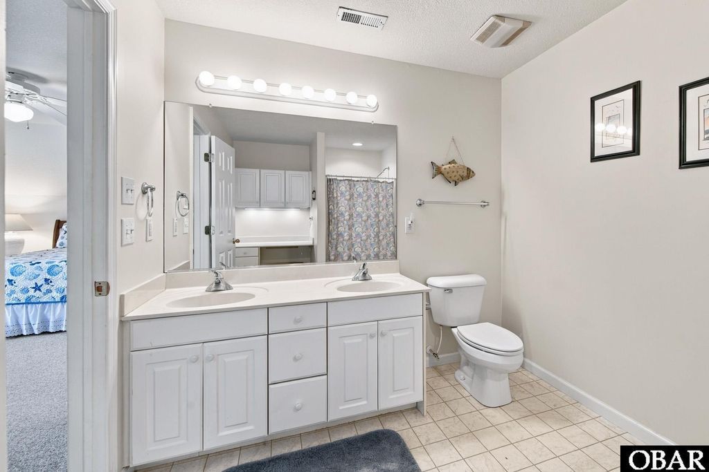 Image 47 of property listing at 533 W Sothel Street, Kill Devil Hills, NC 27948