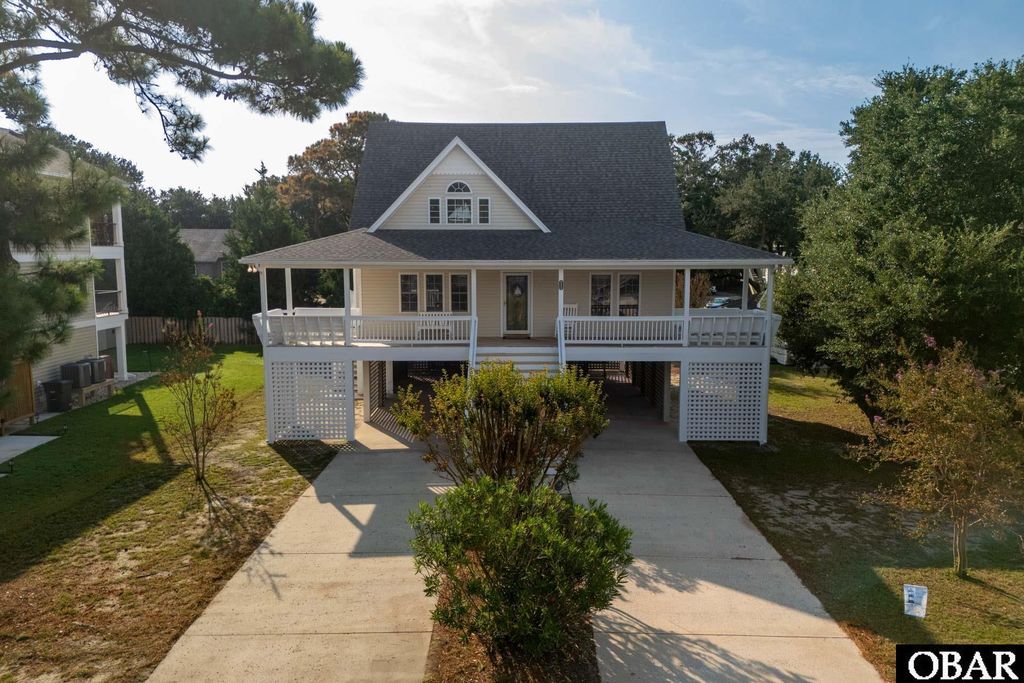 Image 52 of property listing at 533 W Sothel Street, Kill Devil Hills, NC 27948