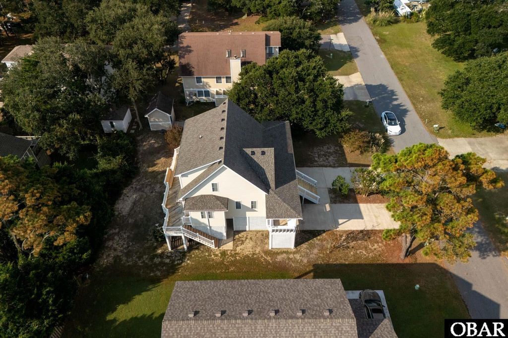 Image 72 of property listing at 533 W Sothel Street, Kill Devil Hills, NC 27948