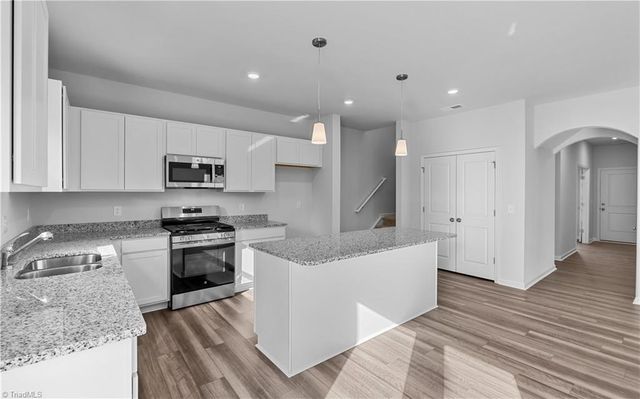 835 Shoveler Court, Kernersville, NC 27284