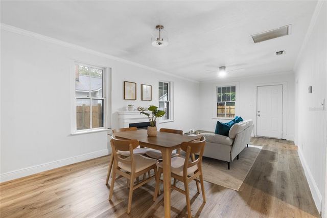902 NW 4TH PLACE, Gainesville, FL 32601